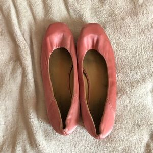 Ballet flats
